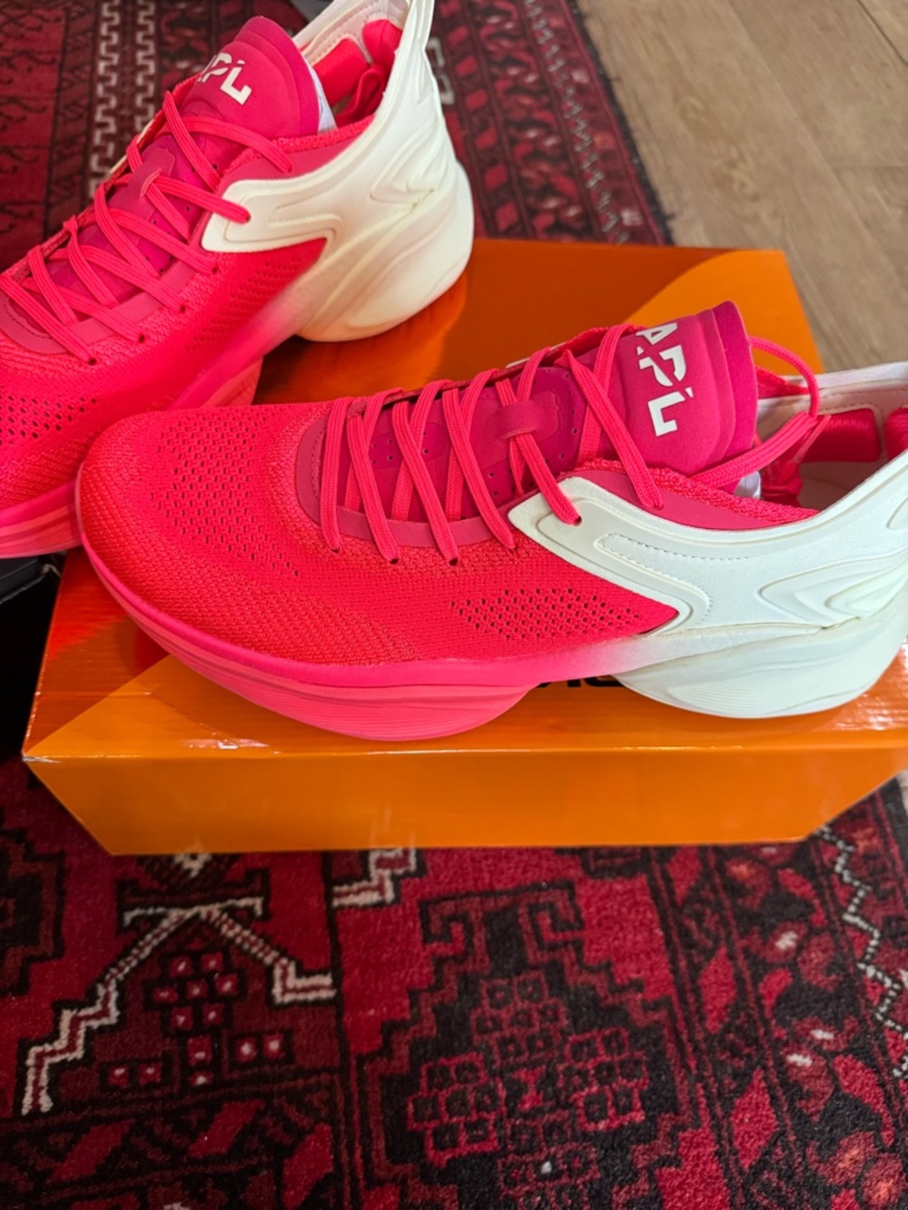 APL McLaren HySpeed Sneakers 10.5 M NIB NEW - Picture 6 of 8